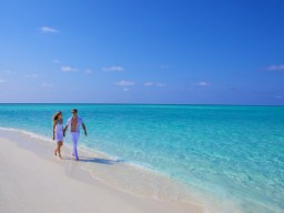 Honeymoon - Enjoy this fantastic scenery with your partner.